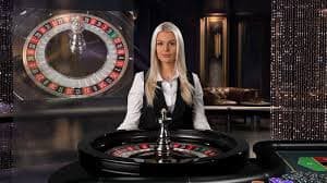 Wild West Gold theme visual dengan karakter koboi dan elemen gurun